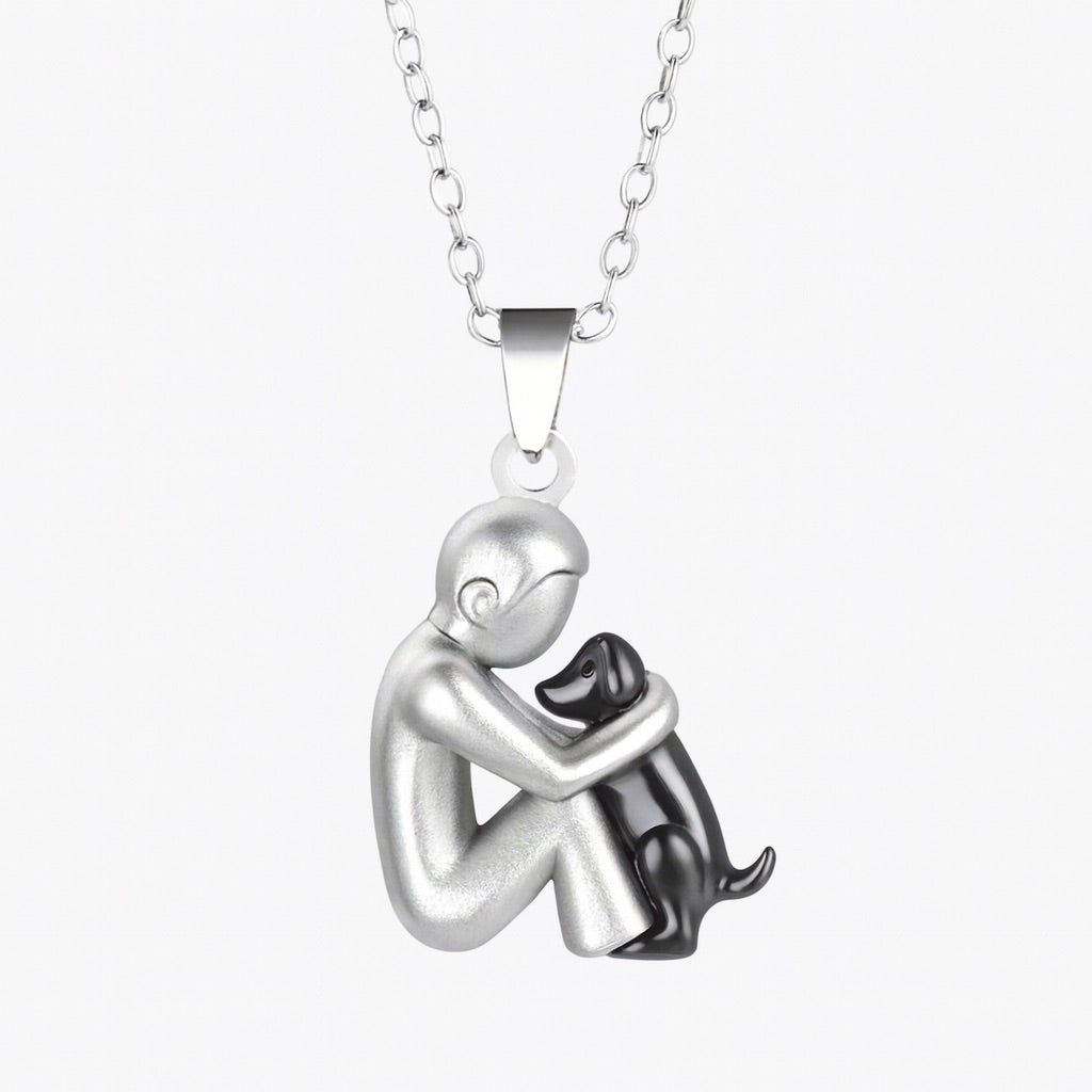 Vesper - Hug Pendant Necklace
